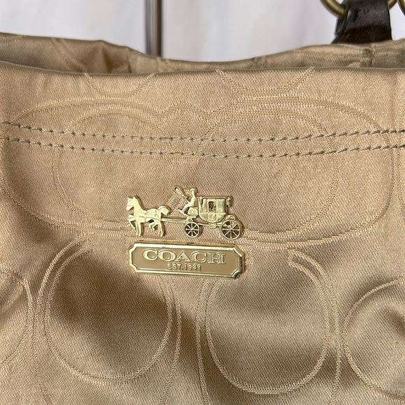 COACH MIA Signature C tan and brown Satchel carryall handbag. Style #15402 - Picture 4 of 16